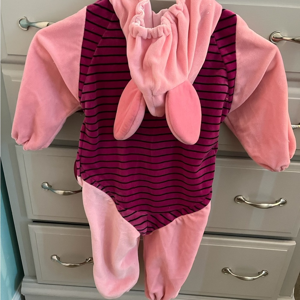 6-12M Disney Halloween piglet costume.